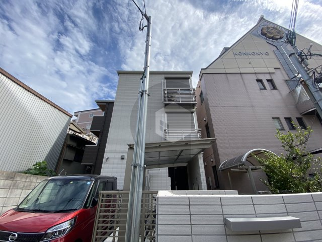 ラフィーネクローバー2の外観