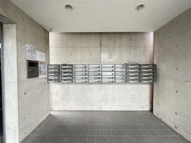 アスターハウス旭のエントランス
