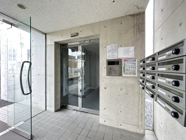 アスターハウス旭のエントランス