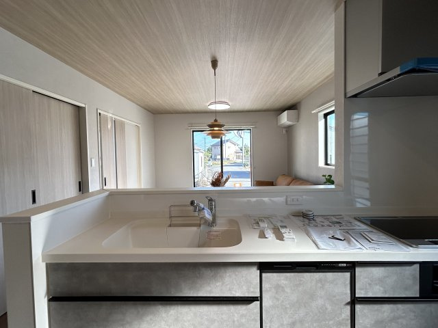 羽ノ浦町古庄大坪原建売住宅(太陽光発電6.750kW)のキッチン