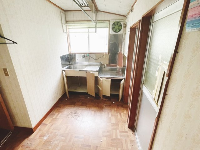 白河市道場小路中古住宅のキッチン