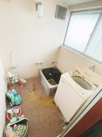 白河市道場小路中古住宅の浴室