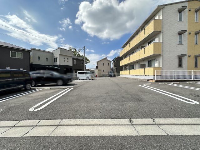 ホワイト ヒルの駐車場