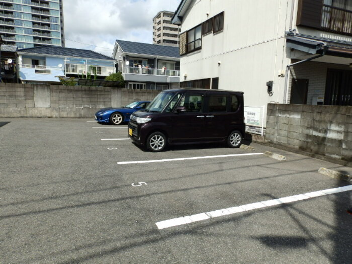 ビレッジコートの駐車場|駐車場