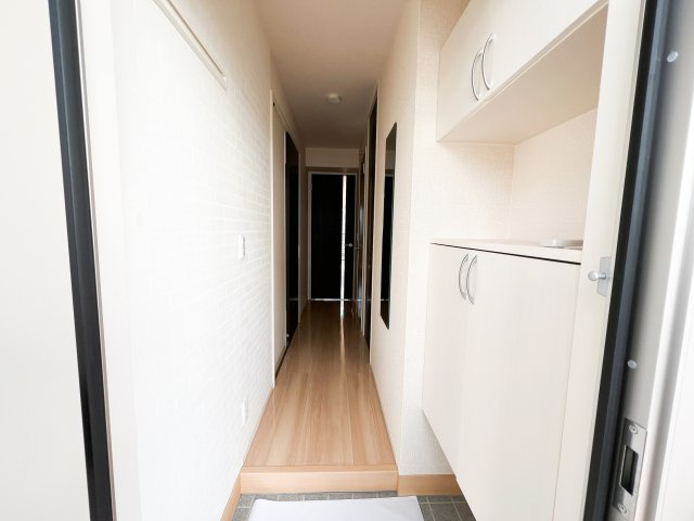 スバルホームの玄関