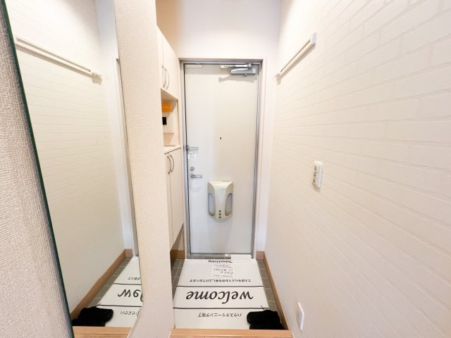 スバルホームの玄関