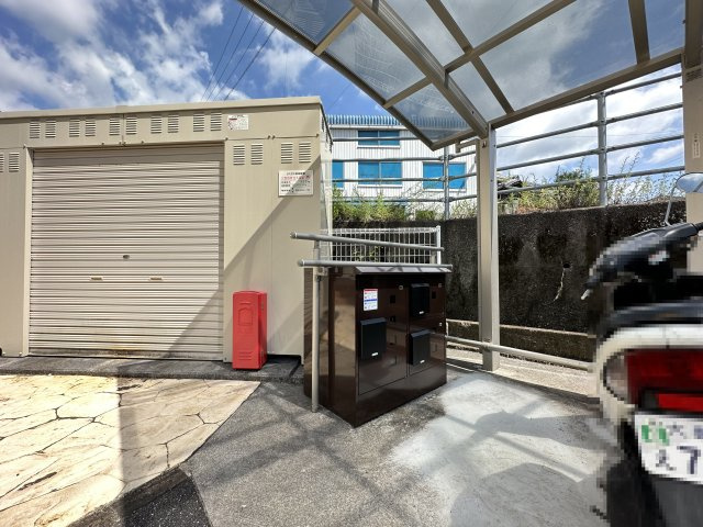 スバルホームのエントランス