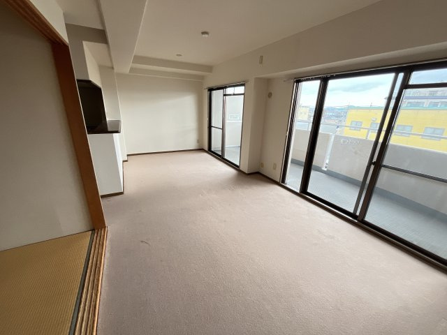 シティパーク大津・石山の居間・リビング