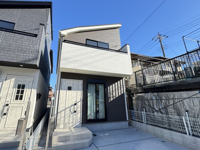 市川市南大野１丁目新築戸建【大野小学校：3分】の外観|2号棟外観・完成済み内覧可能です！