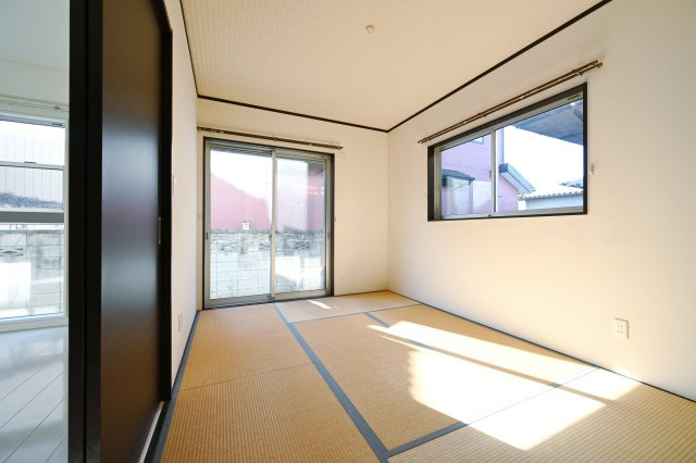 【和室】 | 邑楽町新中野　中古戸建 | 和室は居室としてはもちろんお子様の遊び場としてもピッタリです♪