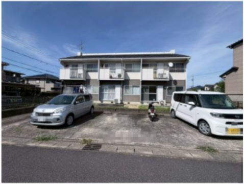 タウニー小杁の駐車場