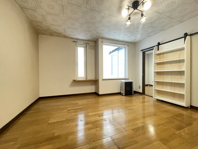 フォーエバーの居間・リビング