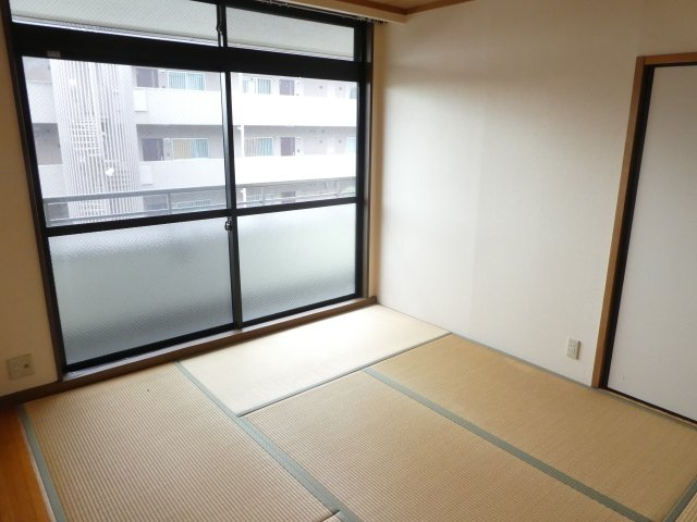 カワモヒルの設備