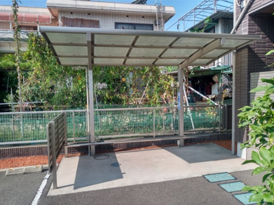【その他共用部分】 | グランべレオ松浜 | 屋根付き駐輪場