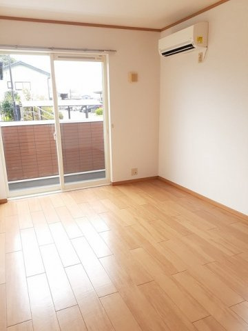 ヴィラパークサイドの居間・リビング