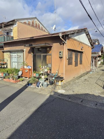 ６４６１１　岐阜市折立貸家の外観