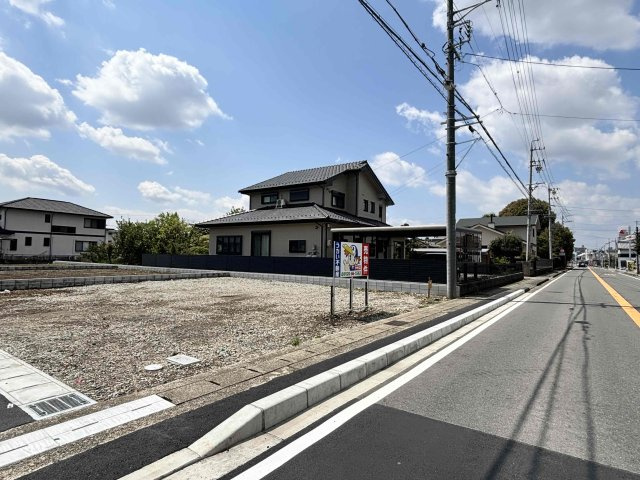 5区画分譲地　野一色3丁目　D区画の前面道路含む現地写真