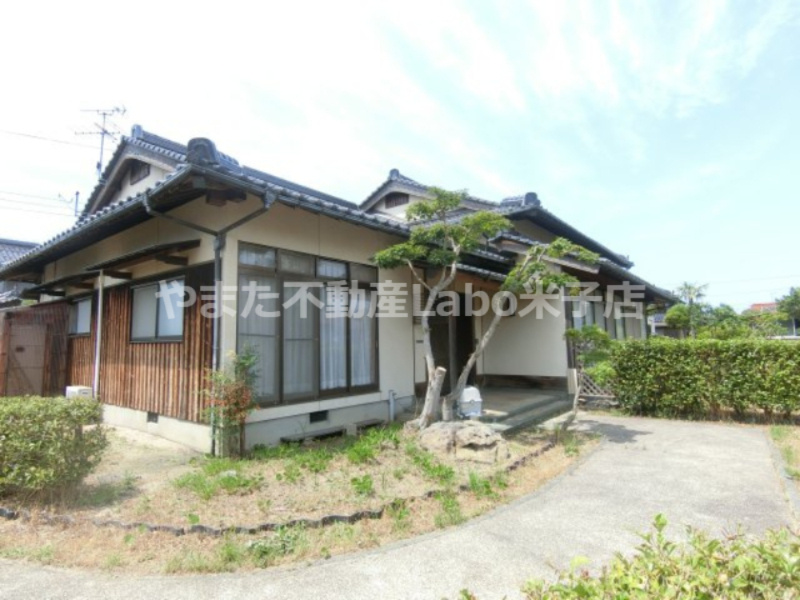 米子市大篠津町中古戸建の外観