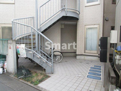 【エントランス】 | GATEWOOD中野