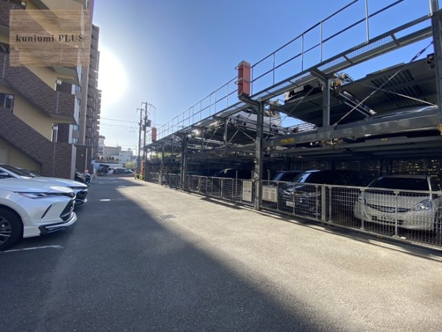 サンクタス関目の駐車場