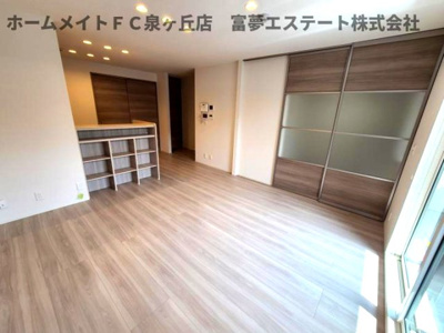 【居間・リビング】 | パサログランデ上野芝 | リビングと洋室の間仕切りを閉めたとき