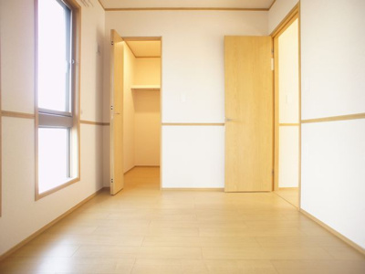 【寝室】 | ルジュエB | 清潔感のあるきれいな洋間です♪