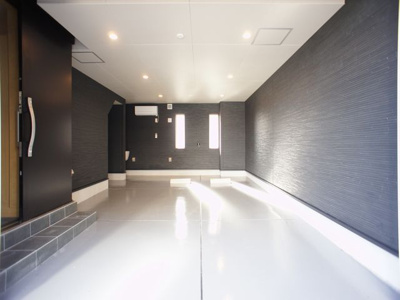 【駐車場】 | ルジュエB | ガレージが使用できます。