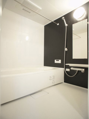 【浴室】 | ルジュエB | 浴室換気乾燥機と追い焚き機能が付いています♪