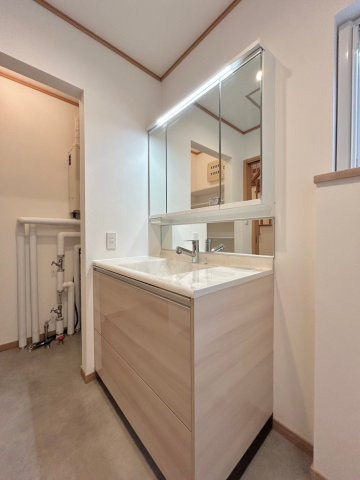 宮の森4条5丁目の独立洗面台|新規交換済みの洗面化粧台！