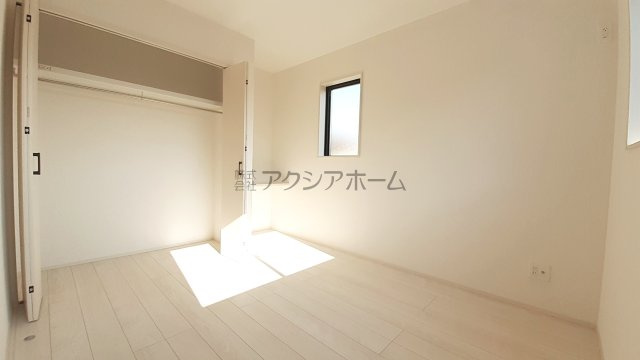 入間市扇台4丁目・全2棟　新築一戸建　2号棟　～収納豊富～の洋室|2階 洋室5.2帖