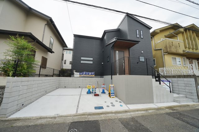 【横浜市保土ケ谷区権太坂1丁目24-21新築戸建て】★仲介手数料無料★（権太坂小学校・境木中学校）の外観