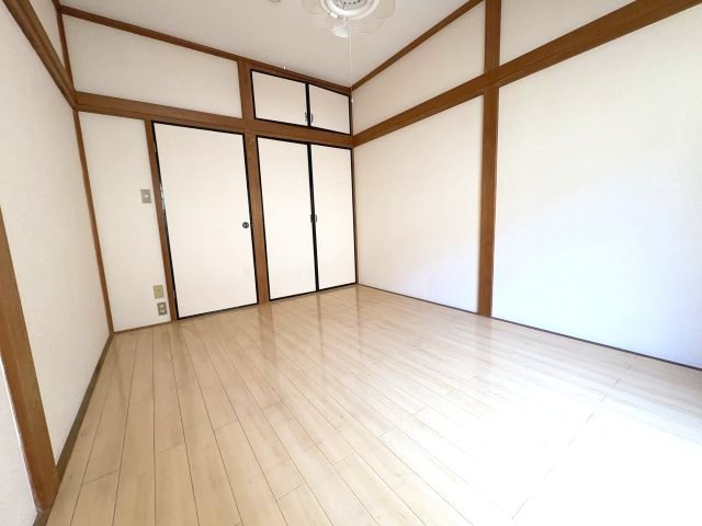 ハイツ宮森Ⅰの居間・リビング