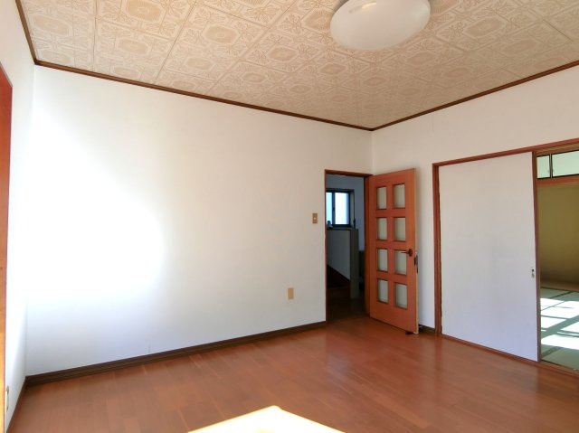 田中荒生K邸貸家の居間・リビング