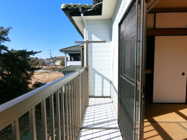 田中荒生K邸貸家のバルコニー