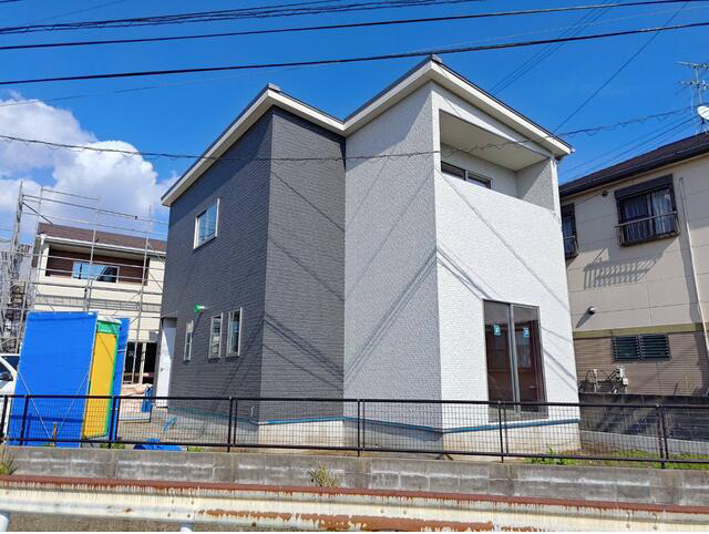 中央区出水８丁目／１号棟の外観