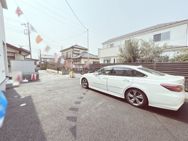 入間市扇町屋5丁目・全1棟　新築一戸建　～地震に強い家～の駐車場|並列駐車2台可能です