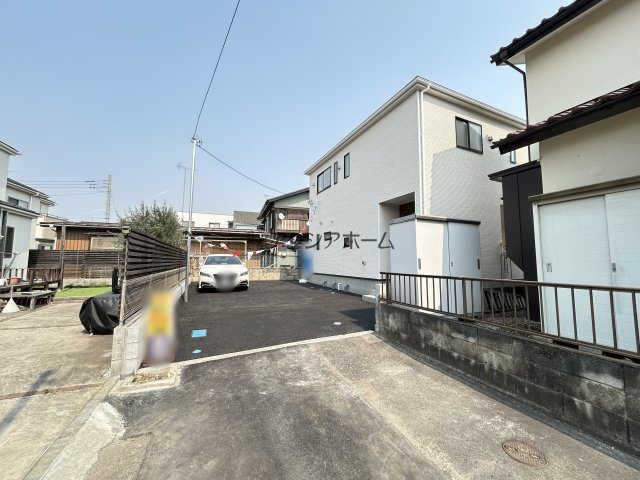 入間市扇町屋5丁目・全1棟　新築一戸建　～地震に強い家～の前面道路含む現地写真