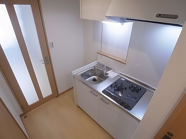 神戸市須磨区関守町２丁目のアパートのキッチン|システムキッチン（ガス２口）