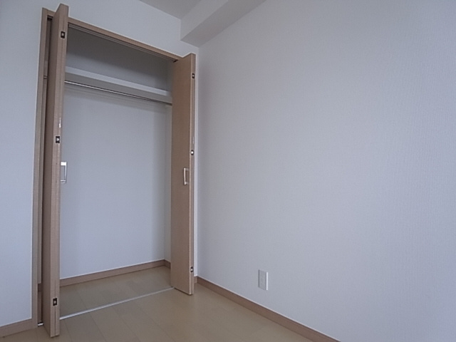 神戸市須磨区関守町２丁目のアパートの収納|クローゼット