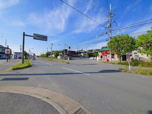 池田様倉庫付事務所の周辺