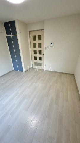 雅ビルの洋室|※反転タイプの参考写真です