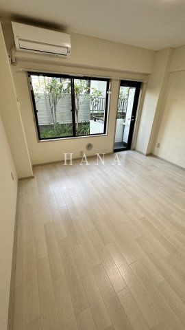 雅ビルの居間・リビング|※反転タイプの参考写真です