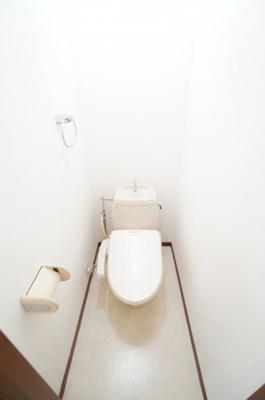 【トイレ】 | ツインスターⅡ | ※同物件・反転タイプの写真です。