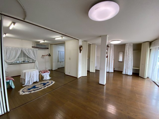 佐倉市王子台６丁目　中古戸建の居間・リビング