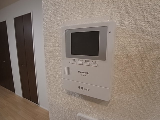 神戸市北区鈴蘭台西町４丁目のアパートのセキュリティ|TV付インターフォン