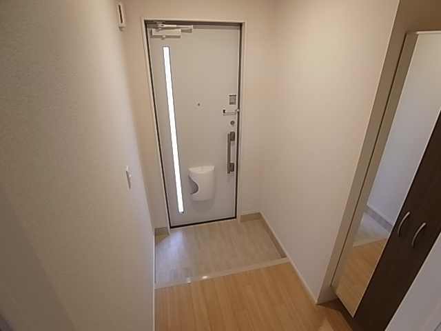 神戸市北区鈴蘭台西町４丁目のアパートの玄関|シューズボックス付き