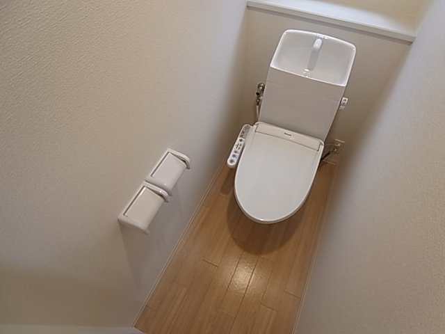 神戸市北区鈴蘭台西町４丁目のアパートのトイレ|ウォシュレット付
