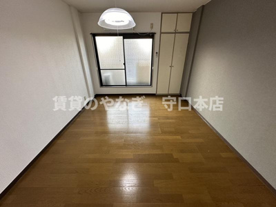 【洋室】 | メイゾンⅤ