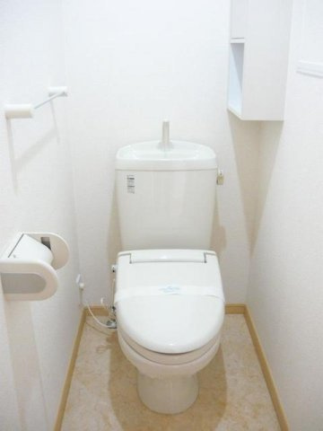 シュクレ　せがみⅡのトイレ|コンパクトで使いやすいトイレです