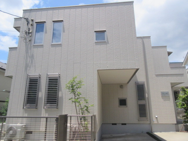 メゾン・ド・白根のエントランス|耐震耐火旭化成へーベルメゾン